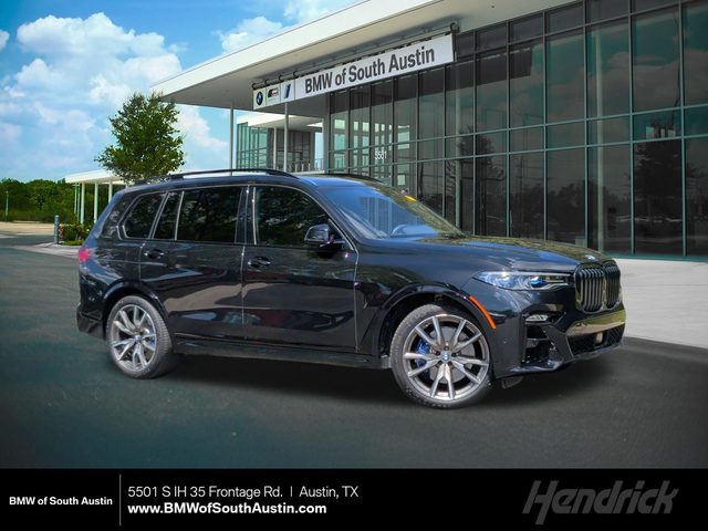 2022 BMW X7 M50i AWD photo