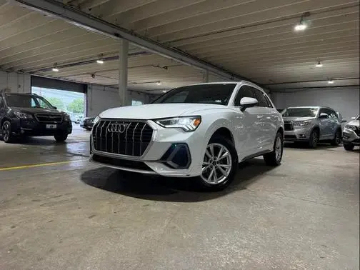 2023 Audi Q3 S line Premium Plus AWD photo