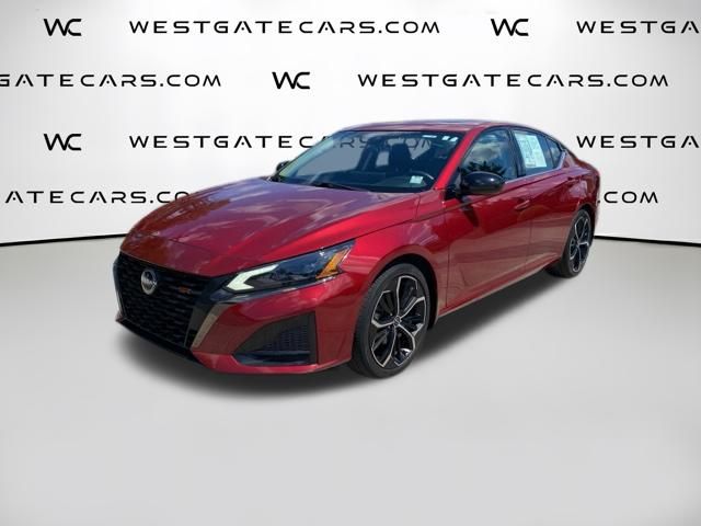 2023 Nissan Altima 2.5 SR FWD photo