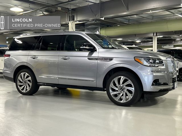 2023 Lincoln Navigator Reserve 4WD photo
