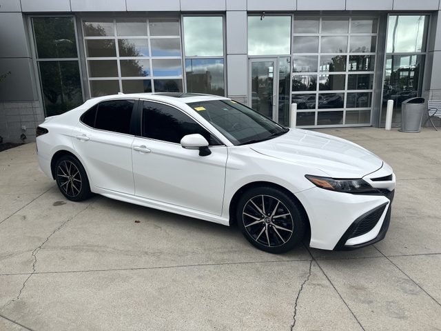 2023 Toyota Camry SE FWD photo