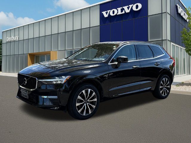 2023 Volvo XC60 Core AWD photo