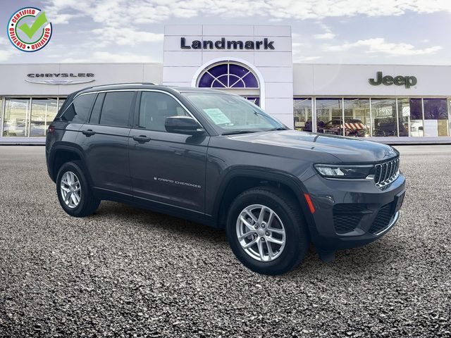 2023 Jeep Grand Cherokee Laredo 4WD photo