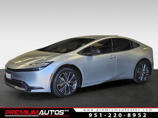 2023 Toyota Prius XLE FWD photo