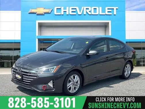 2020 Hyundai Elantra SEL FWD photo