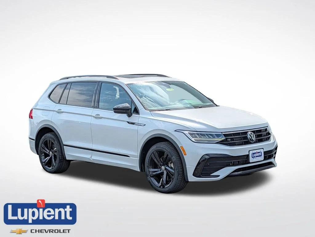 2023 Volkswagen Tiguan SE R-Line Black AWD photo