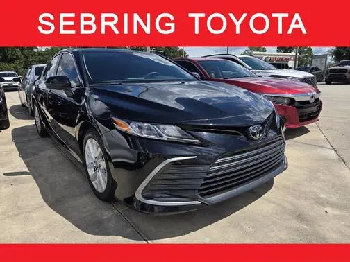 2023 Toyota Camry LE FWD photo