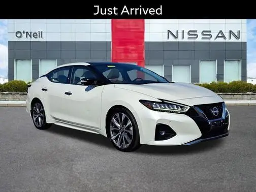 2023 Nissan Maxima Platinum FWD photo