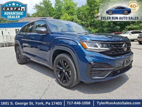 2023 Volkswagen Atlas Cross Sport 2.0T SEL R-Line Black AWD photo