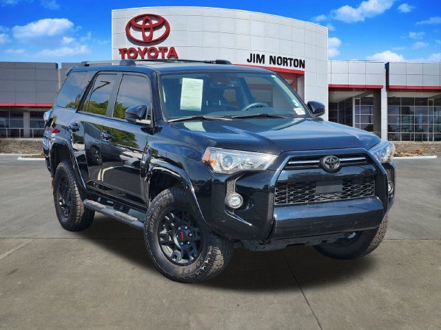 2023 Toyota 4Runner SR5 4WD photo