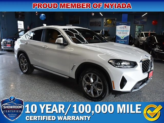 2023 BMW X4 xDrive30i AWD photo