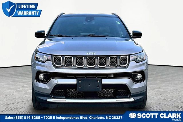 2023 Jeep Compass Limited 4WD photo