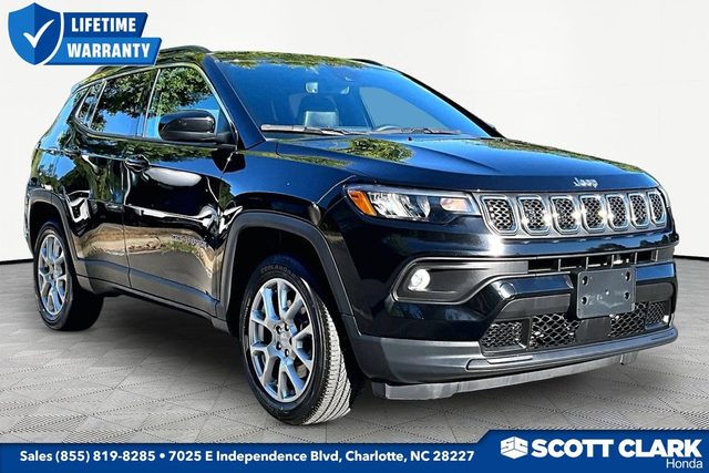 2023 Jeep Compass Latitude Lux 4WD photo