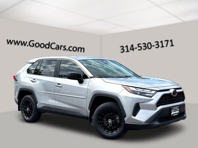 2023 Toyota RAV4 LE AWD photo