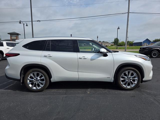 2023 Toyota Highlander Hybrid Limited AWD photo