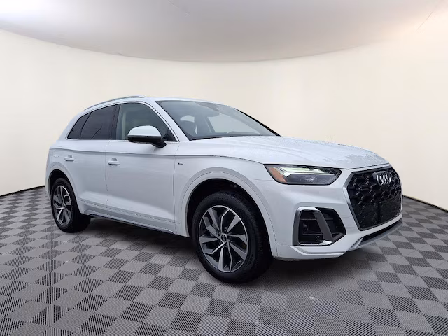 2023 Audi Q5 S line Premium Plus AWD photo