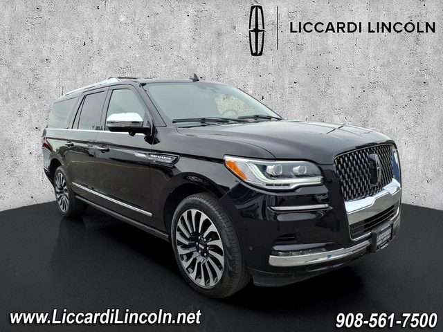 2023 Lincoln Navigator L Black Label 4WD photo