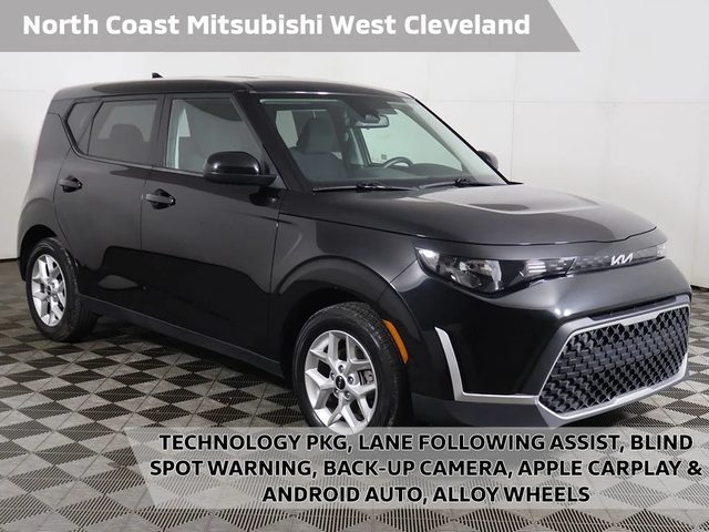 2023 Kia Soul LX FWD photo