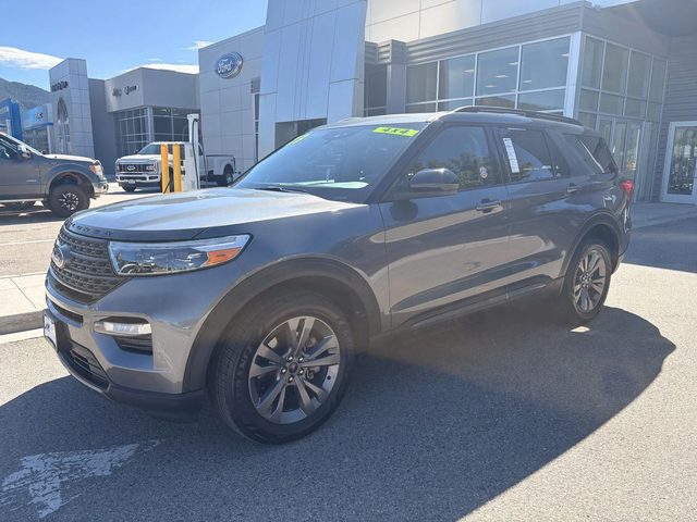 2023 Ford Explorer XLT 4WD photo