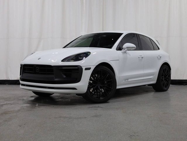 2023 Porsche Macan GTS AWD photo