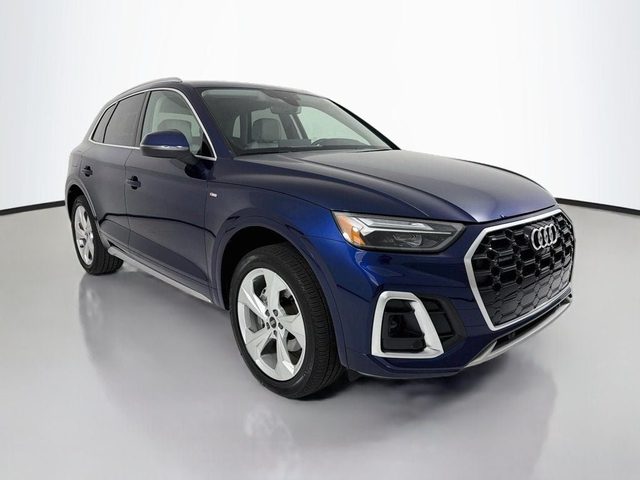 2023 Audi Q5 S line Premium Plus AWD photo