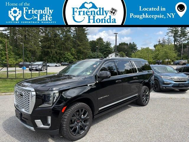 2023 GMC Yukon XL Denali 4WD photo