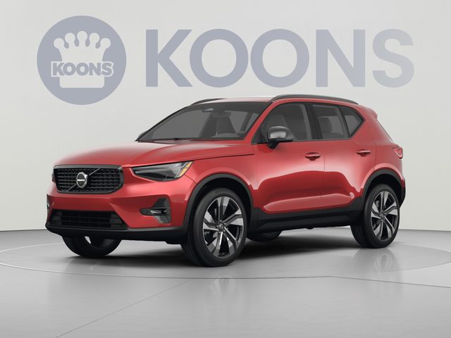 2023 Volvo XC40 Plus Dark Theme AWD photo