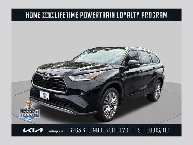 2023 Toyota Highlander Platinum FWD photo