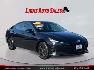 2023 Hyundai Elantra SEL FWD photo
