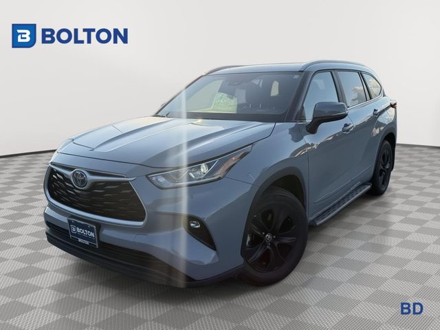 2023 Toyota Highlander Hybrid Bronze Edition FWD photo