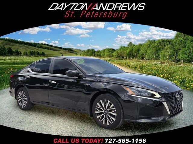 2023 Nissan Altima 2.5 SV AWD photo