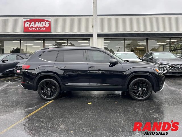2023 Volkswagen Atlas 2.0T SE w/Technology AWD photo