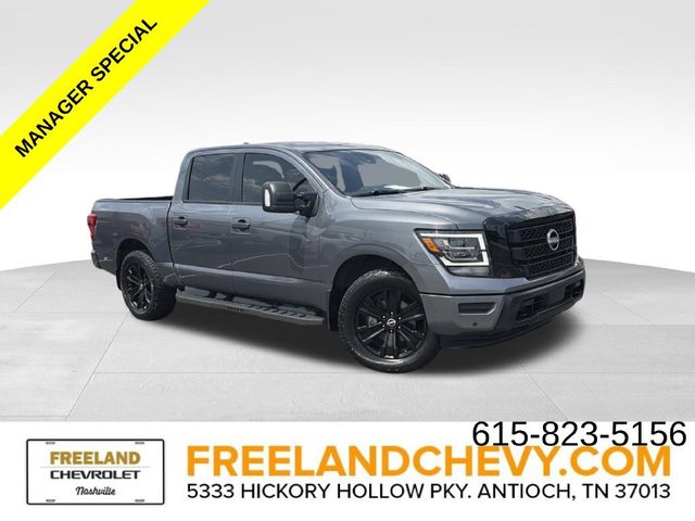 2023 Nissan Titan SV 4WD photo