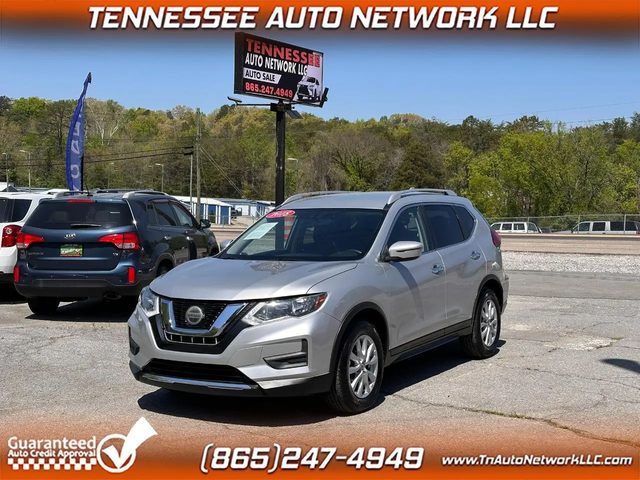 2018 Nissan Rogue SV FWD photo