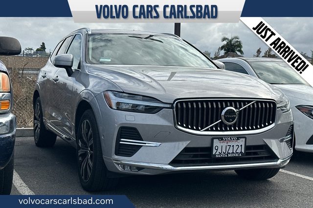 2023 Volvo XC60 Plus Bright Theme FWD photo