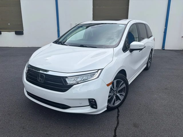 2023 Honda Odyssey Touring FWD photo