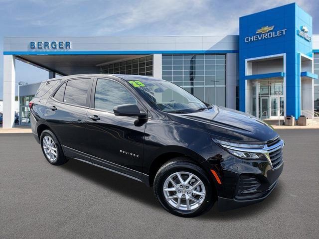2023 Chevrolet Equinox LS AWD photo