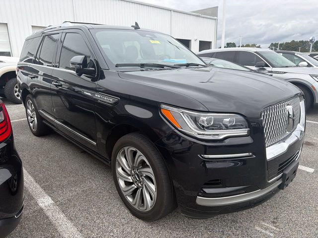 2023 Lincoln Navigator Reserve 4WD photo