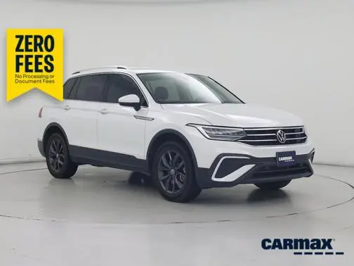 2023 Volkswagen Tiguan SE FWD photo