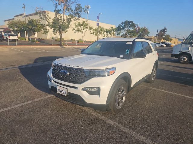 2023 Ford Explorer XLT 4WD photo