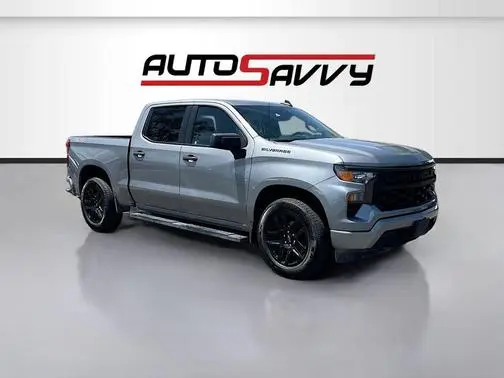 2023 Chevrolet Silverado 1500 Custom 4WD photo