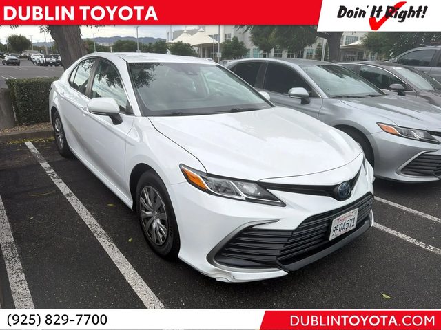 2023 Toyota Camry Hybrid LE FWD photo