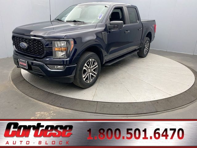 2023 Ford F-150 XL 4WD photo