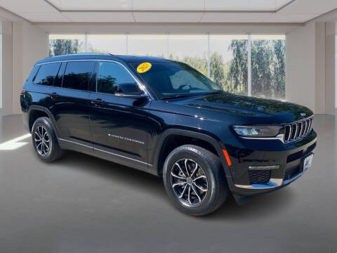 2023 Jeep Grand Cherokee L Limited 4WD photo