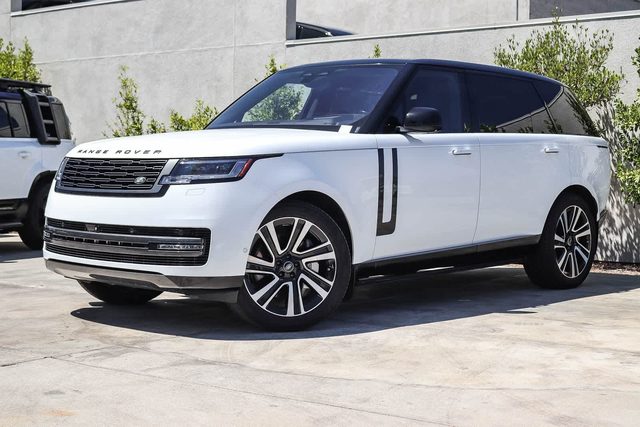 2023 Land Rover Range Rover SE AWD photo