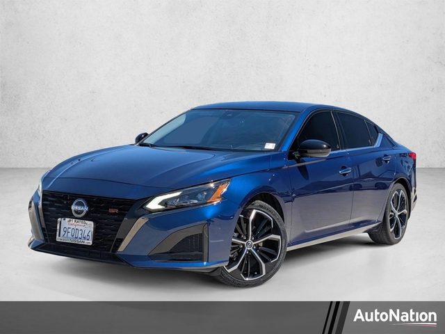 2023 Nissan Altima 2.5 SR FWD photo