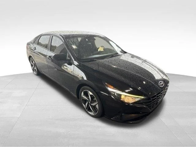 2023 Hyundai Elantra SEL FWD photo