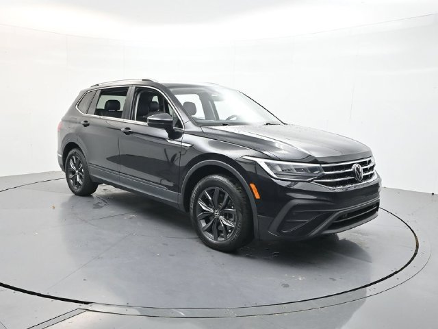 2023 Volkswagen Tiguan SE FWD photo