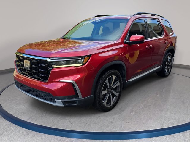 2023 Honda Pilot Touring FWD photo