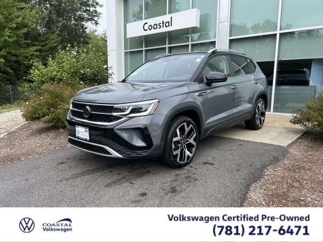 2023 Volkswagen Taos SEL AWD photo